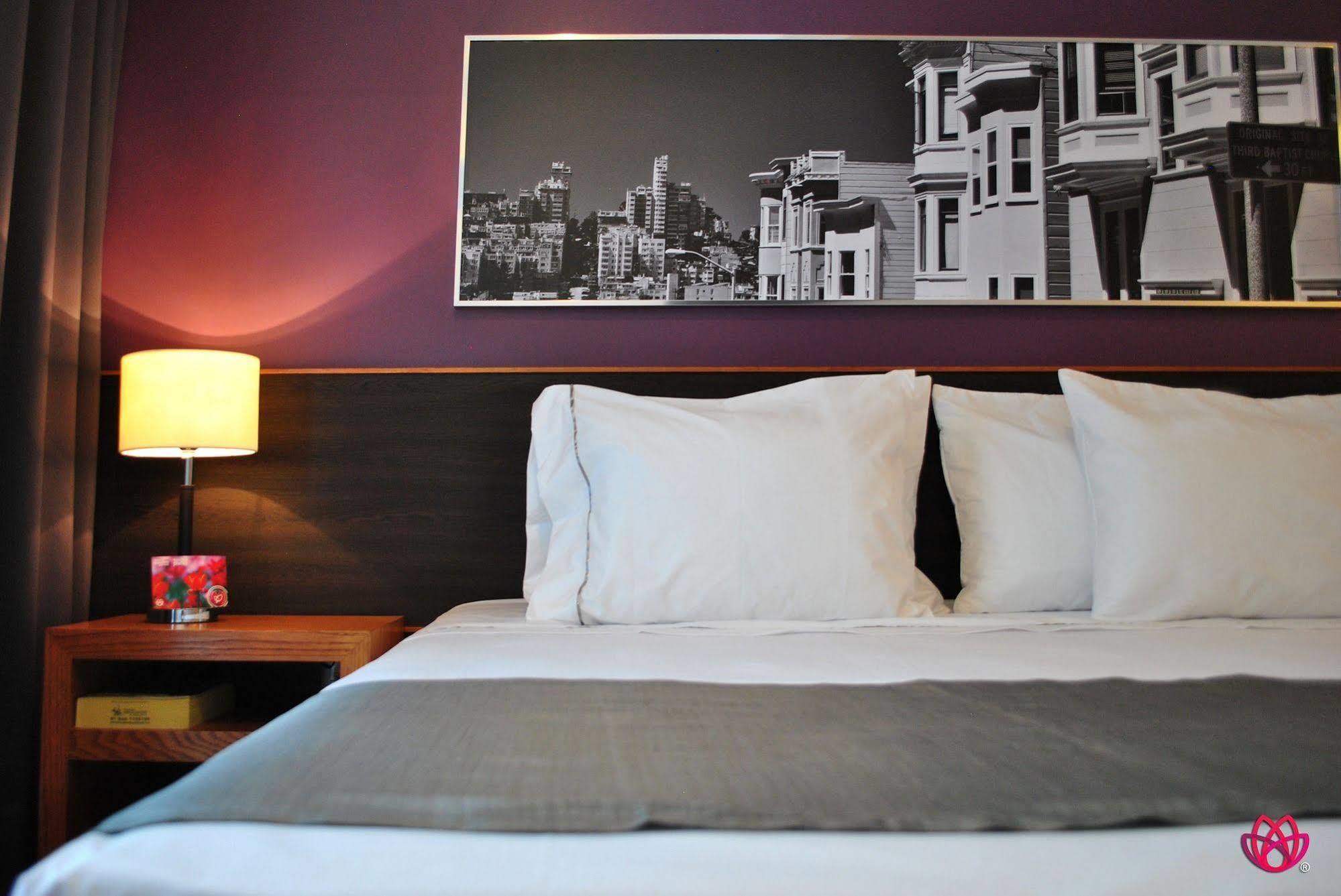 Hotel Y Tu Expo Guadalajara Bagian luar foto